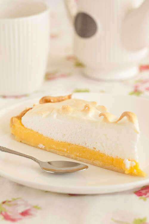 Lemon meringue pie | insimoneskitchen.com