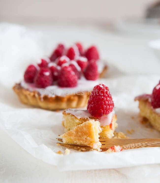 Raspberry frangipane tarts | insimoneskitchen.com