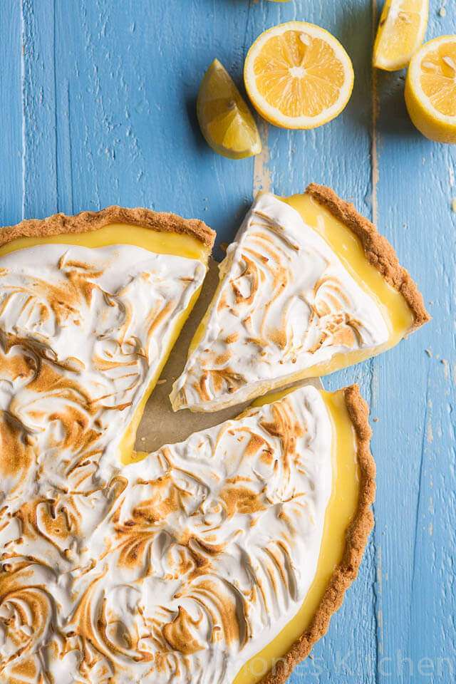 Lemon meringue pie | Insimoneskitchen.com