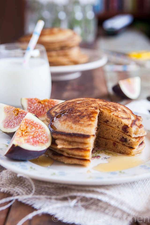 Pancakes with cranberries and figs | insimoneskitchen.com