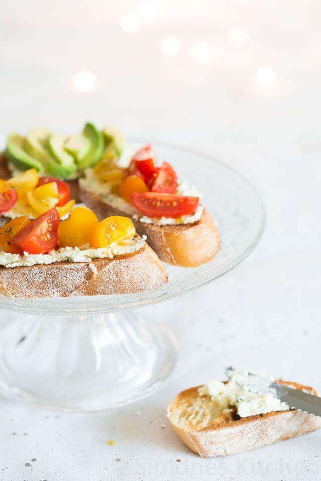 Crostini with boursin and balsamico | insimoneskitchen.com