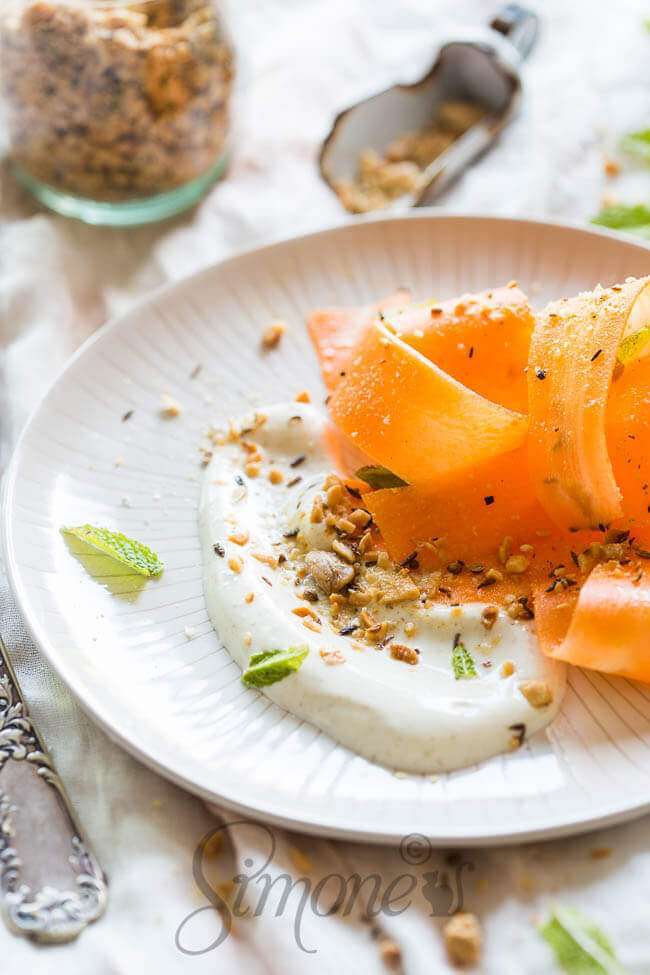 Delicious and healthy carrot salad with yogurt dressing and dukkah | insimoneskitchen.com