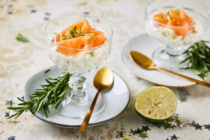 Smoked salmon appetizer with cream cheese