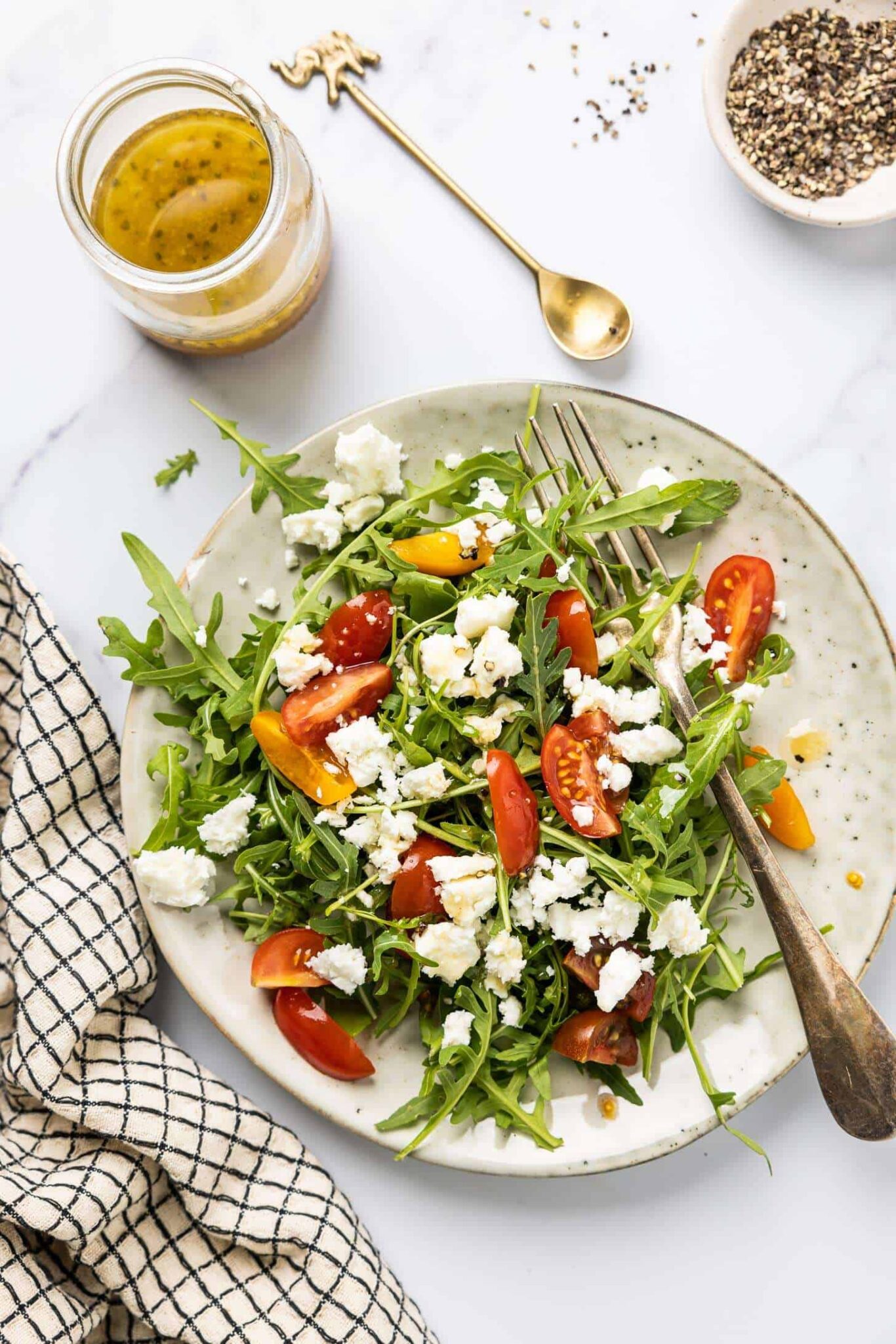 Arugula salad with feta and cherry tomatoes Simone's Kitchen