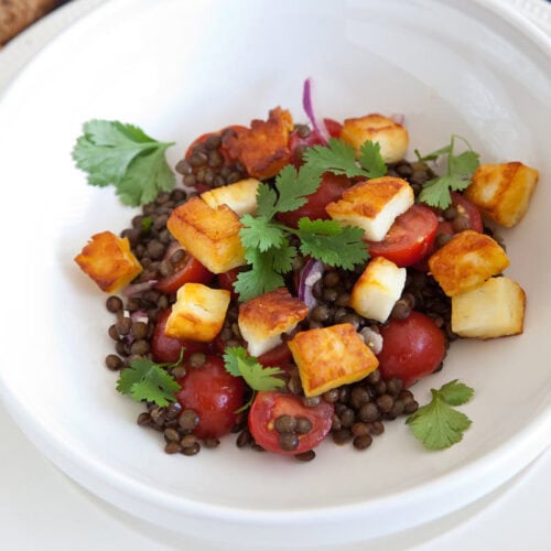 Halloumi and lentil salad