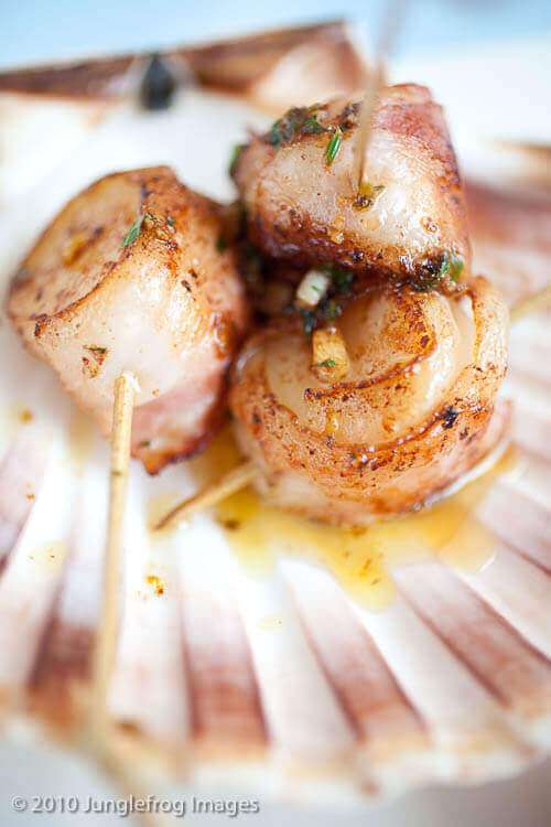 Scallops with prosciutto and parsey butter | insimoneskitchen.com