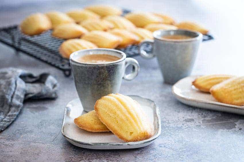 Try this delicious and super easy French pastry; madeleines