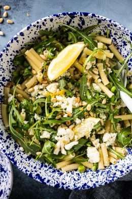 Vegetarian pasta with goat cheese