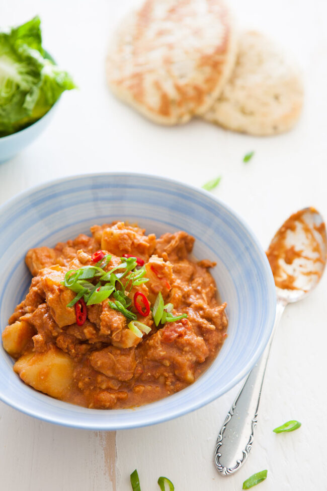 Slow cooker chicken and potatoes