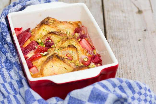 French toast with lemon curd and strawberries | insimoneskitchen.com