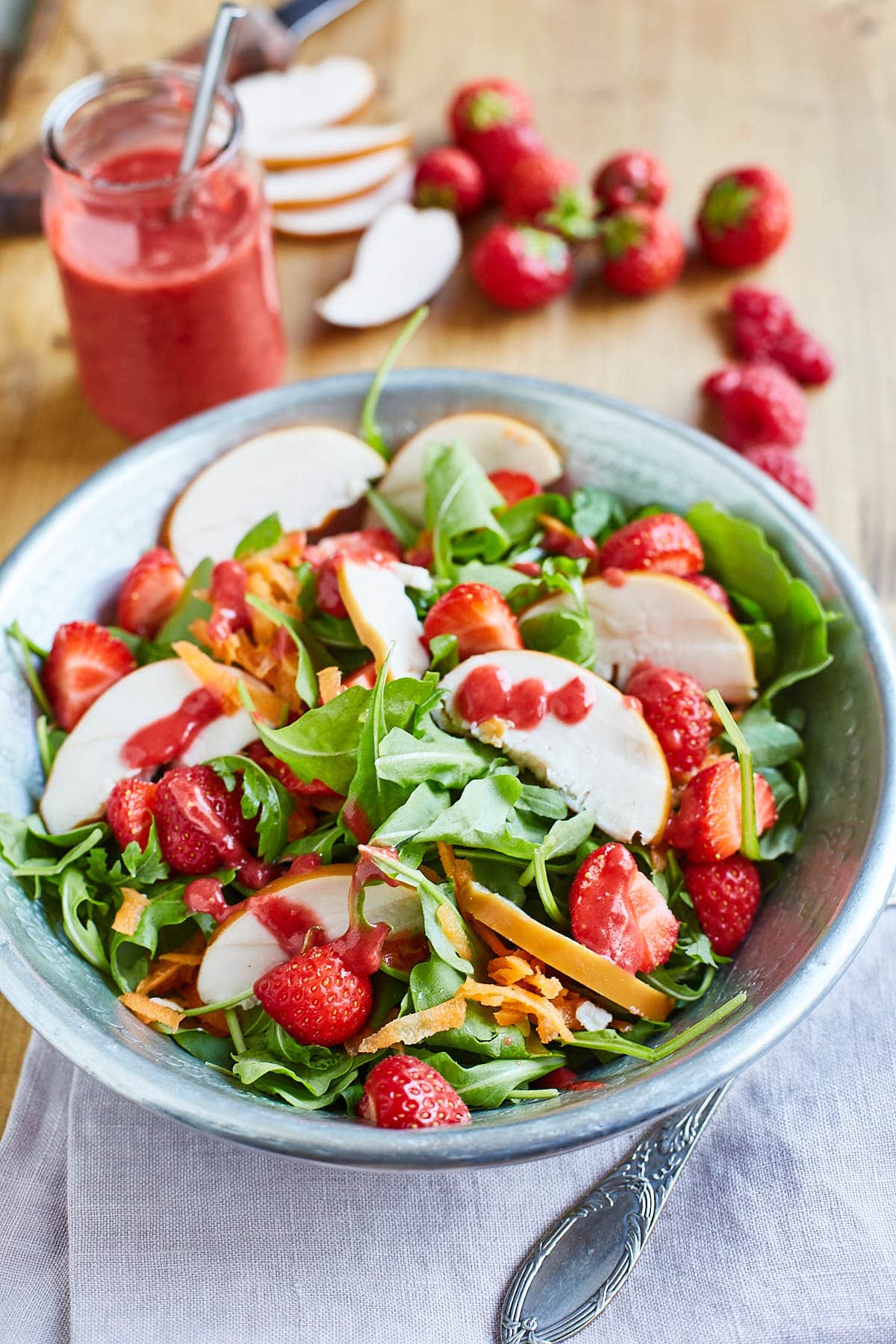 Strawberry salad with chicken and raspberry dressing