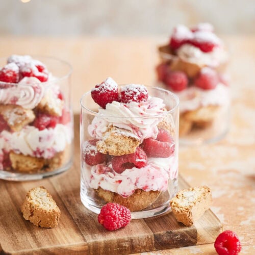Dessert with mascarpone and raspberries
