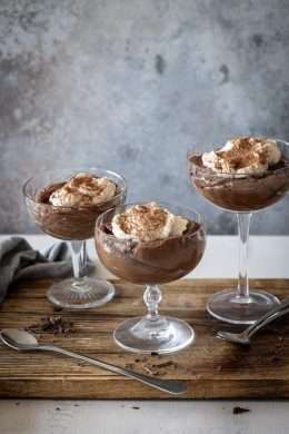 Eggless chocolate mousse