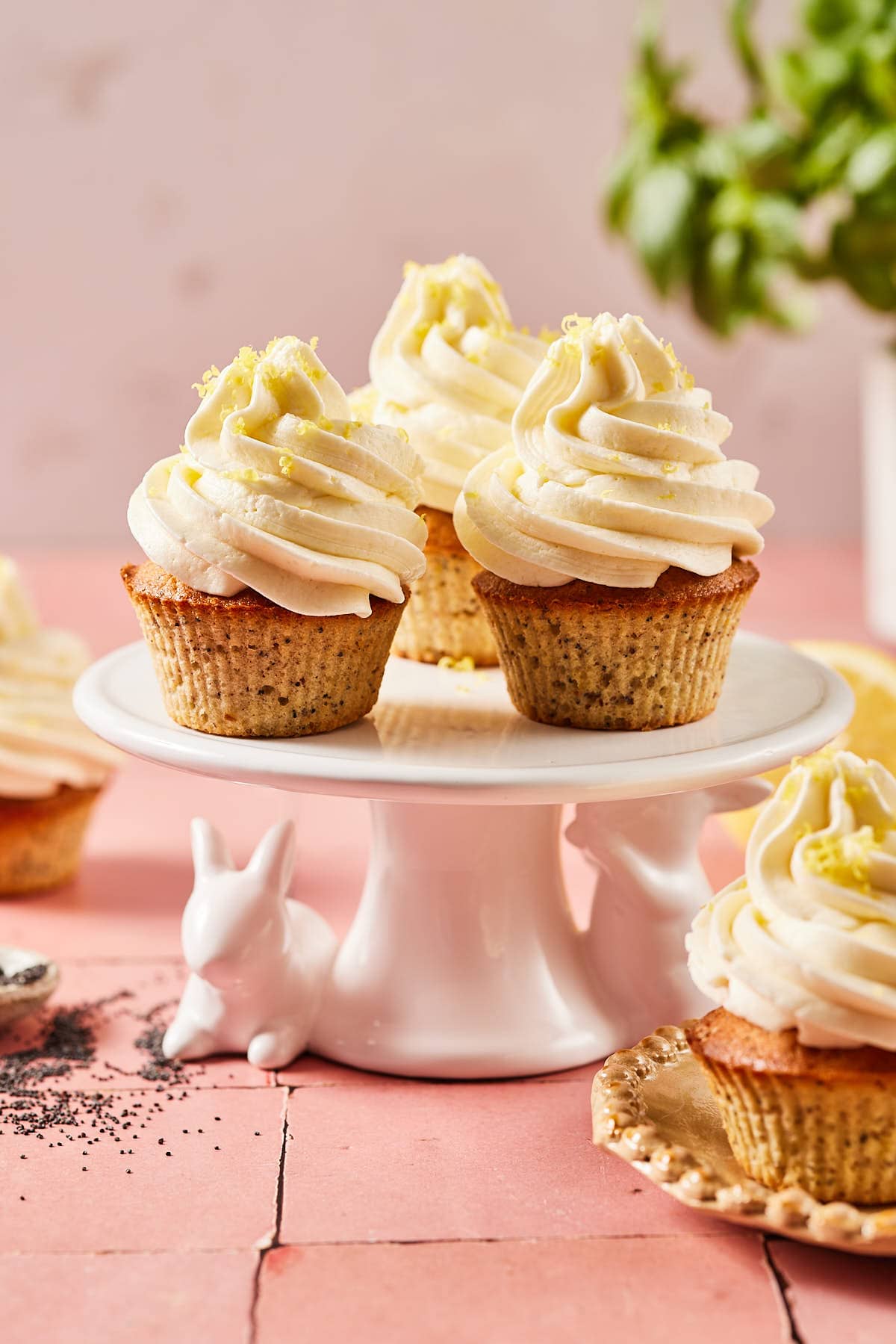 lemon poppy seed cupcakes