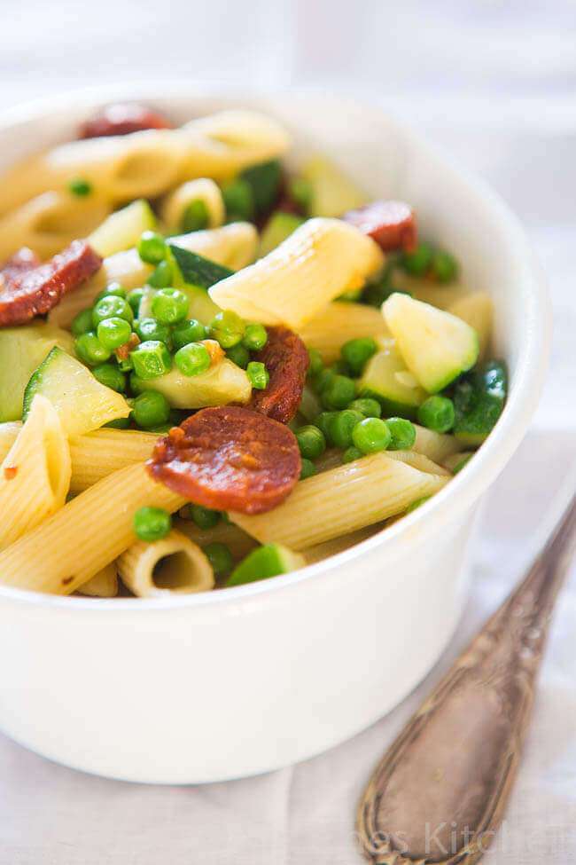Penne with chorizo, peas and courgette | insimoneskitchen.com
