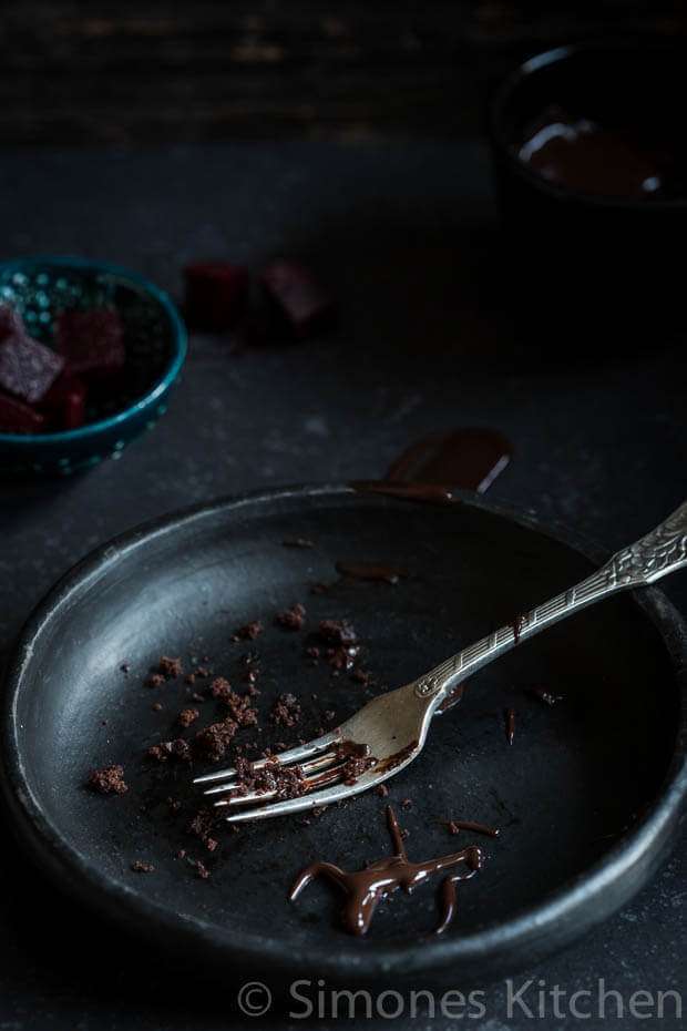 chocolate beetroot cake | insimoneskitchen.com
