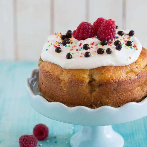 Yogurt rhubarb cake and a chance to win a brunch for 2! Simone's Kitchen