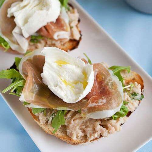 Toast with white bean spread