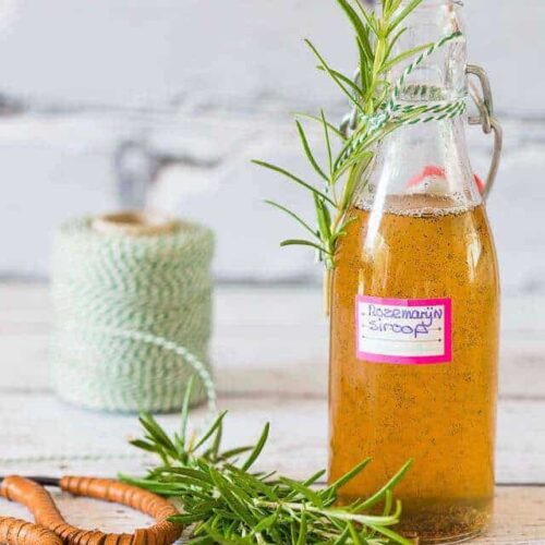 rozemarijnsiroop | insimoneskitchen.com
