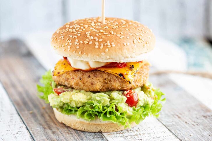 Chipotle chicken burger