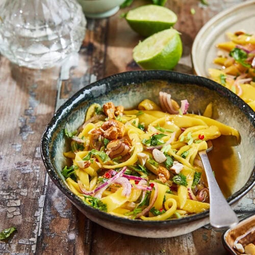 Green mango salad