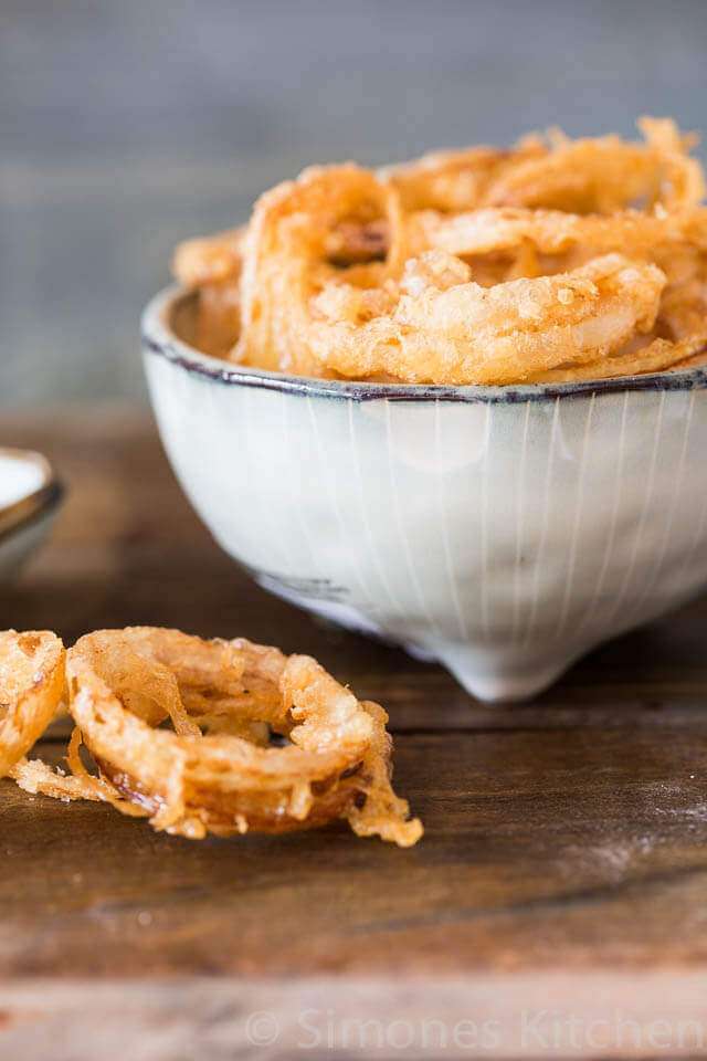 Onion rings for dude food tuesday | insimoneskitchen.com