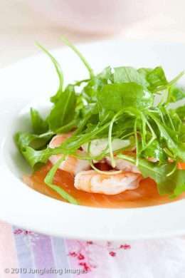 Smoked salmon with prawns, horseradish cream and lime vinaigrette | insimoneskitchen.com