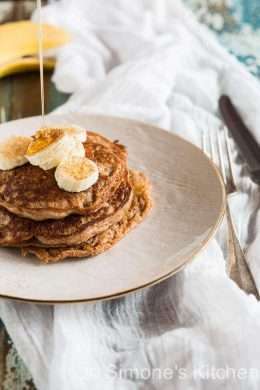 Glutenfree buckwheat pancakes with yogurt | insimoneskitchen.com