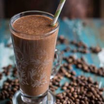Coffee smoothie with cacao | insimoneskitchen.com
