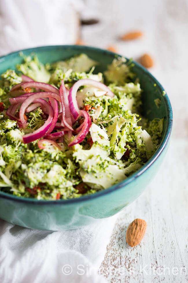 Broccoli salad with almonds and red onions | insimoneskitchen.com