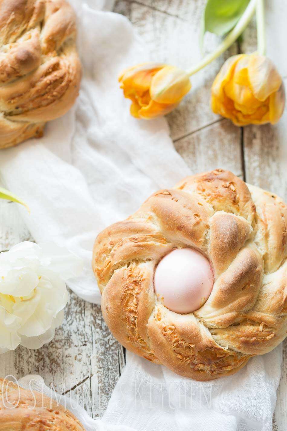 Festive easter bread with cheese and egg | insimoneskitchen.com