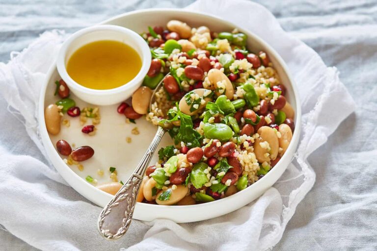 Couscous salad with beans