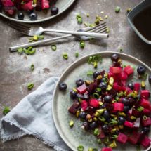 Beeetroot salad with blueberries and pistache | insimoneskitchen.com