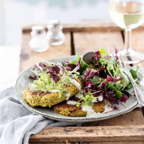 Cauliflower burgers | insimoneskitchen.com