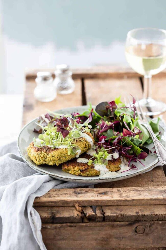 Cauliflower burgers | insimoneskitchen.com