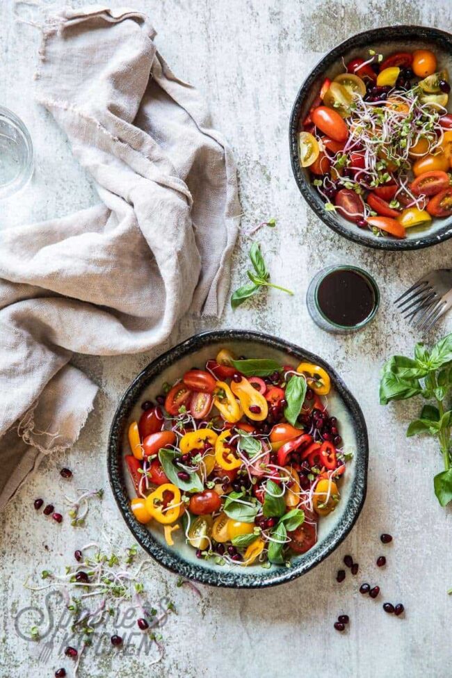 Tomato paprika salad | insimoneskitchen.com