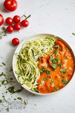 Tomato curry with zucchini noodles