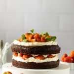 Chocolate cake with strawberries
