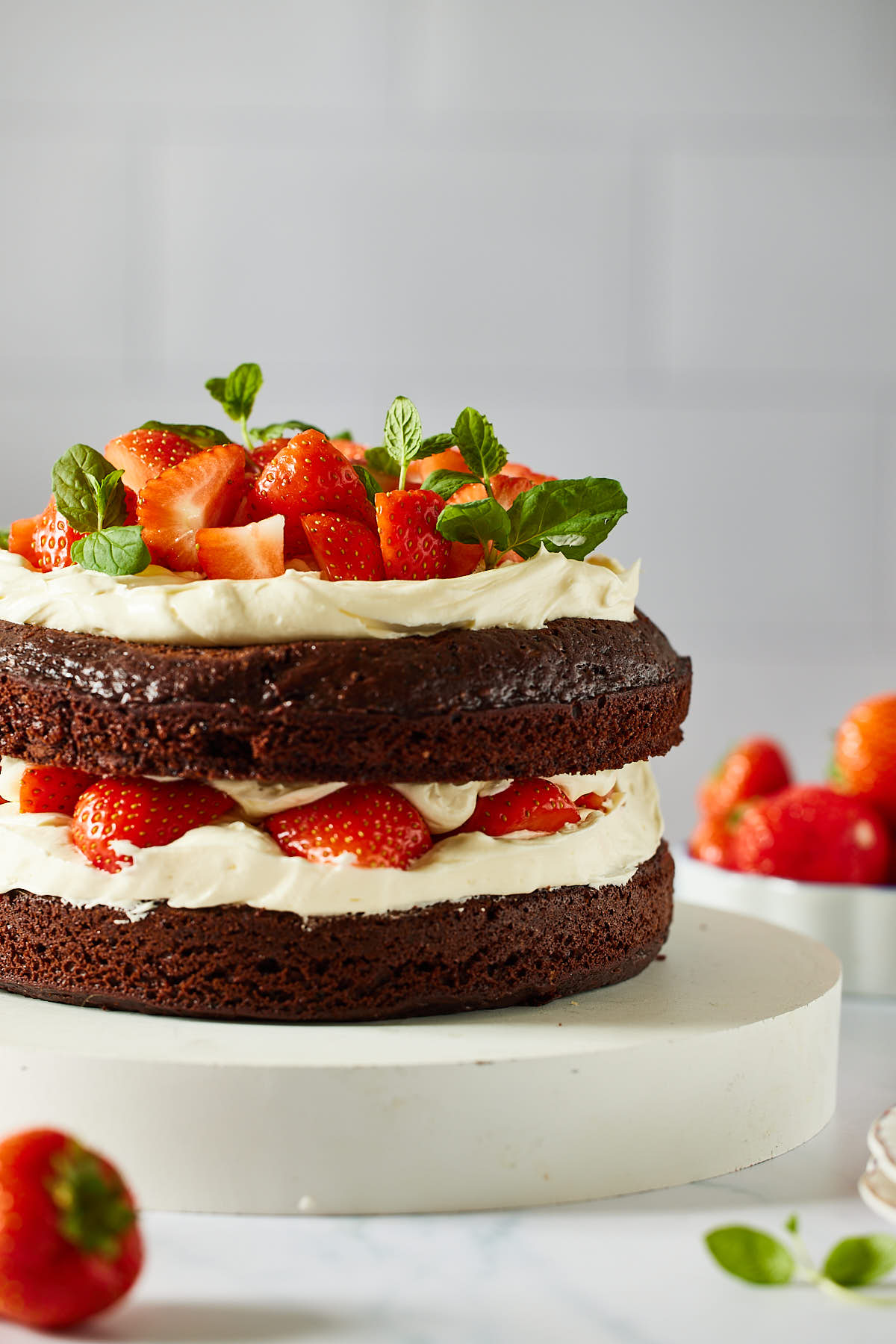 Chocolate cake with strawberries
