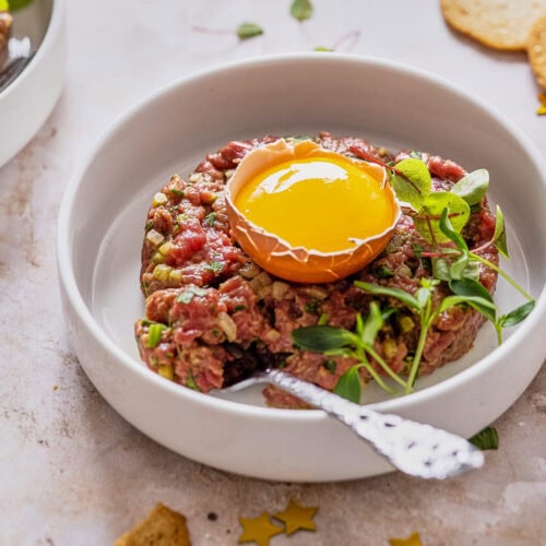 Classic steak tartare