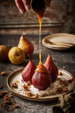 Slow cooker poached pears