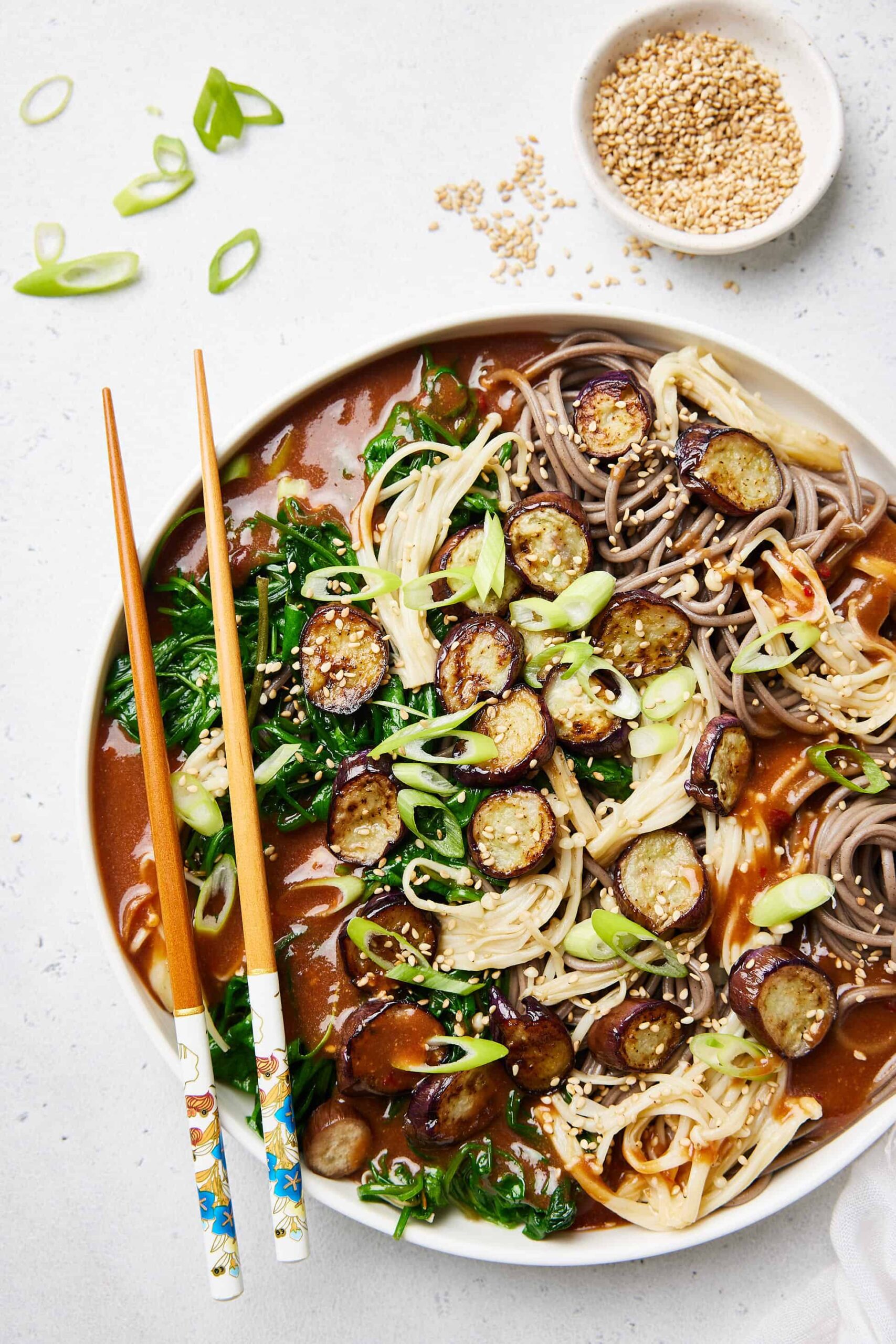 Noodles with purslane