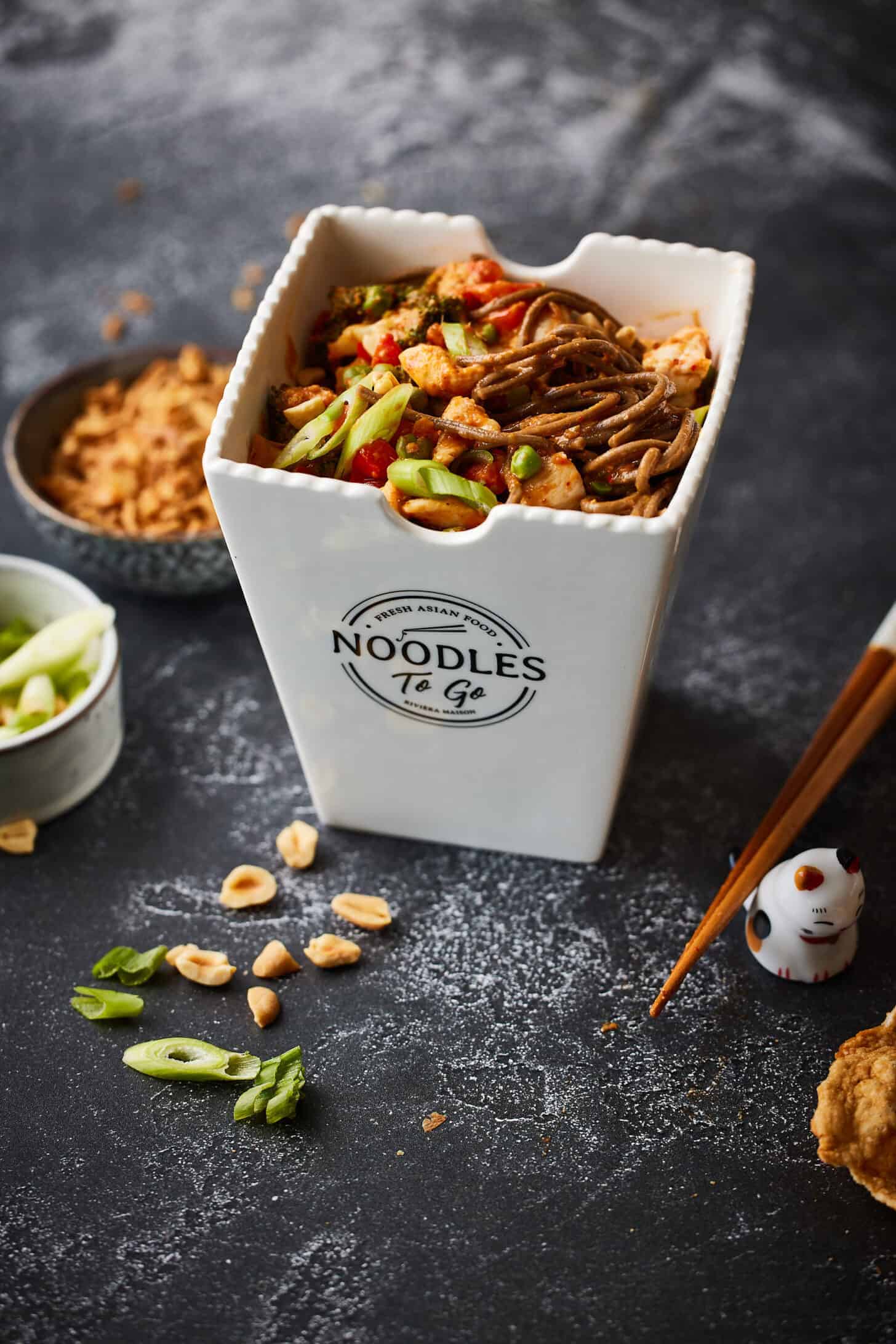 Spicy noodles with chicken and peanut sauce Simone's Kitchen