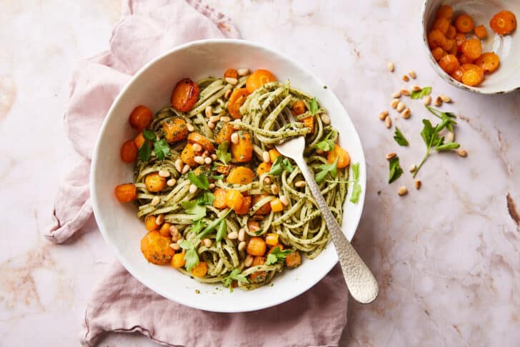 Pasta with roasted carrots
