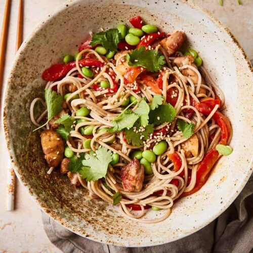 Noodle salad with chicken