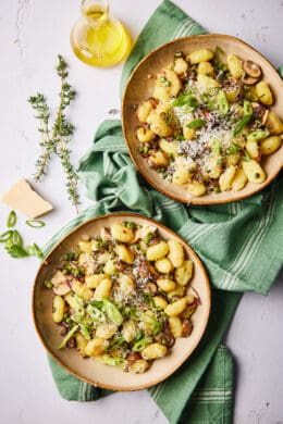 Gnocchi with goat cheese and mushrooms