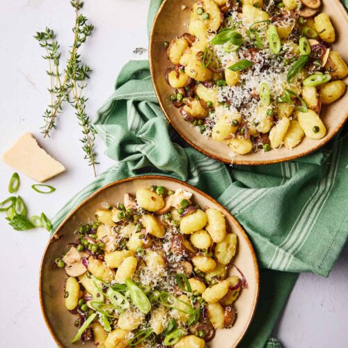 Gnocchi with goat cheese and mushrooms