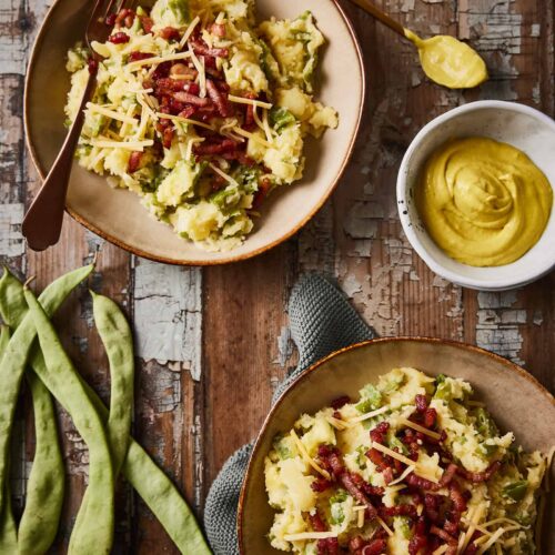 Runner bean mash with potatoes, mustard and cheese