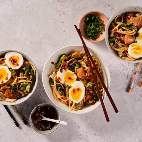 Curly endive stir fry with honey chicken