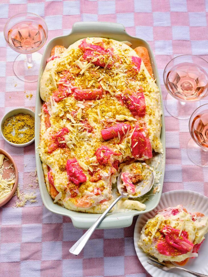 rhubarb tiramisu